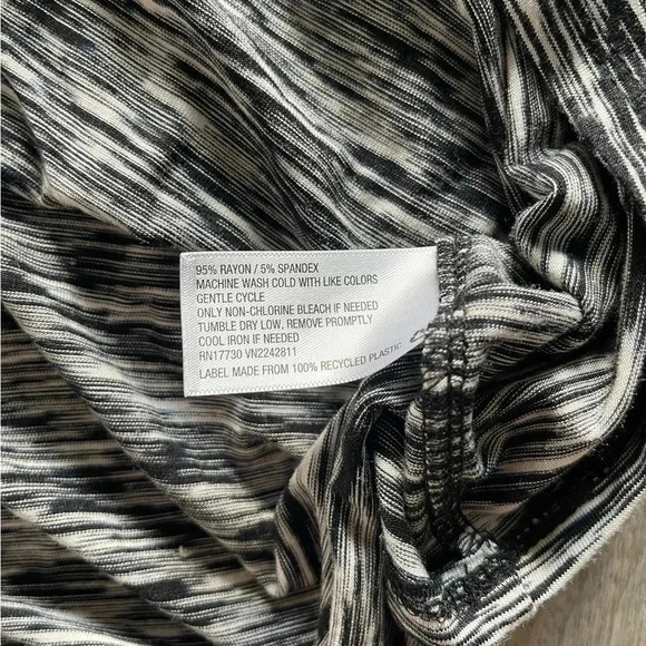 Love Fire Black White Maxi Women’s Dress Small Elastic Waist - Picture 6 of 10